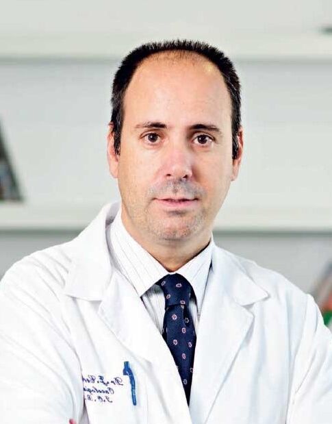 Médico Dermatólogo Daniel Rivero Herrera